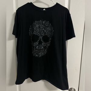 Maurice’s Women’s Tee. Size 0XL.